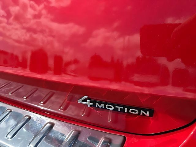 Used 2024 Volkswagen Taos SEL AWD/4WD image 14