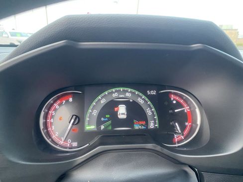 Used 2025 Toyota RAV4 LE image 23