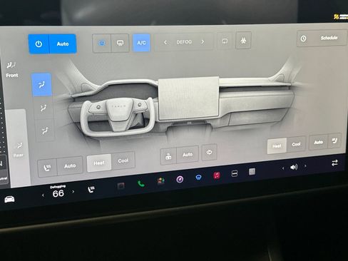 Used 2022 Tesla Model S AWD image 24