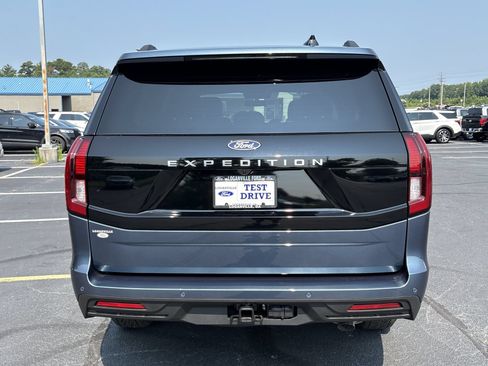 New 2027 Ford Expedition Active RWD image 19