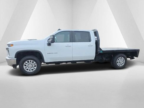 Used 2022 Chevrolet Silverado 2500 LT w/ Convenience Package AWD/4WD image 9