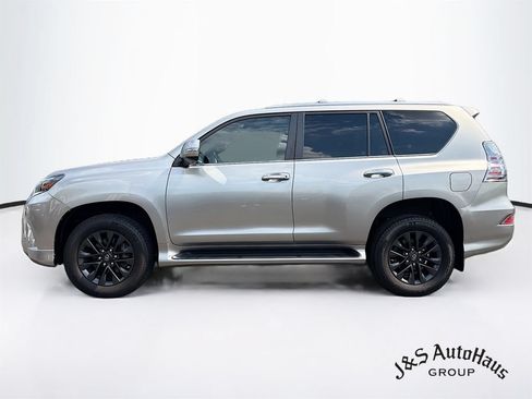 Used 2023 Lexus GX 460 Premium w/ Premium Package AWD/4WD image 4