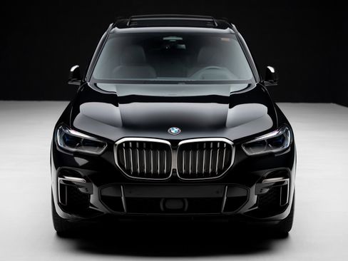 Used 2023 BMW X5 M50i w/ Executive Package image 5