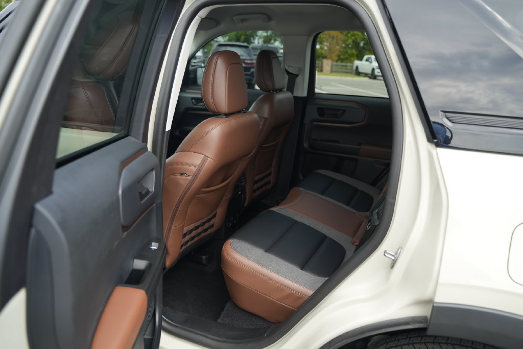 Used 2024 Ford Bronco Sport Outer Banks AWD/4WD image 15