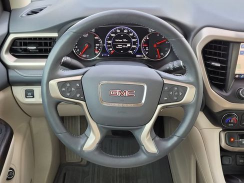 Used 2022 GMC Acadia Denali w/ Denali Ultimate Package AWD/4WD image 9