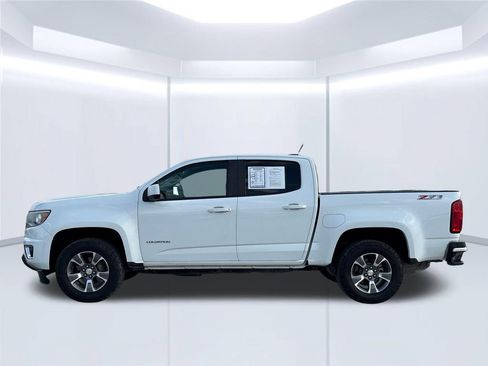 Used 2016 Chevrolet Colorado Z71 AWD/4WD image 2