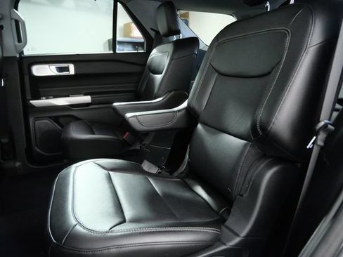 Certified 2023 Ford Explorer Limited w/ Limited Technology Package AWD/4WD image 14