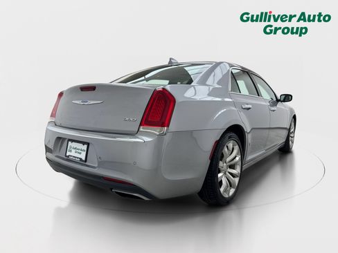 Used 2018 Chrysler 300 Limited w/ Safetytec Plus Group RWD image 8