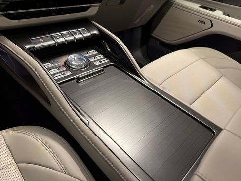 New 2026 Lincoln Nautilus Premier w/ Equipment Group 102A AWD/4WD image 28