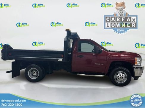 Used 2013 Chevrolet Silverado 3500 W/T w/ Snow Plow Prep Package image 4