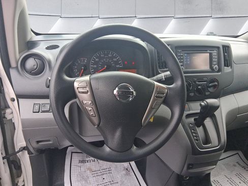 Used 2018 Nissan NV200 SV w/ Navigation Package image 13
