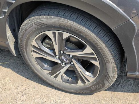 Used 2024 Subaru Crosstrek 2.0i Premium AWD/4WD image 9