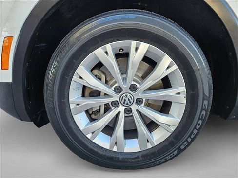 Used 2019 Volkswagen Tiguan S image 23