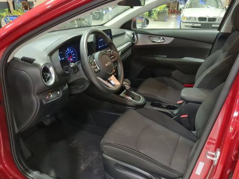 Used 2023 Kia Forte LXS w/ LXS Technology Package FWD image 12