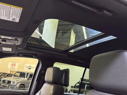 Used 2021 Chevrolet Tahoe LT w/ Rear Media and Nav Package RWD image 13