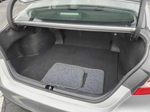 Used 2019 Toyota Camry LE w/ Convenience Package FWD image 20