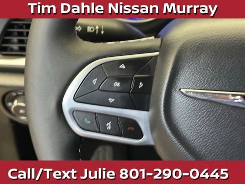 Used 2026 Chrysler Pacifica Select FWD image 23
