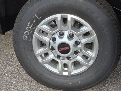 New 2026 GMC Sierra 2500 SLE AWD/4WD image 9