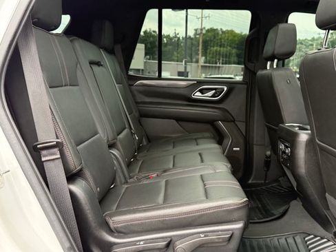 Used 2022 Chevrolet Tahoe RST AWD/4WD image 17