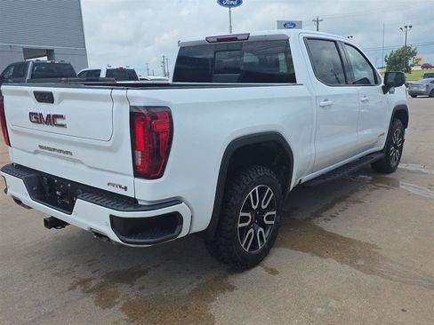 Used 2022 GMC Sierra 1500 AT4 w/ AT4 Premium Package AWD/4WD image 7