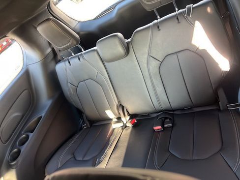 New 2026 Chrysler Pacifica Select image 21