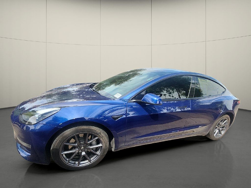 Used 2022 Tesla Model 3 RWD image 3