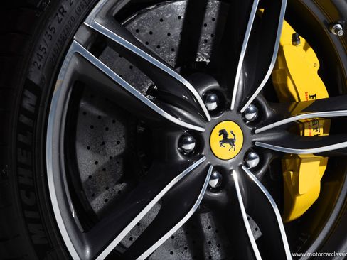 Used 2024 Ferrari Roma image 28