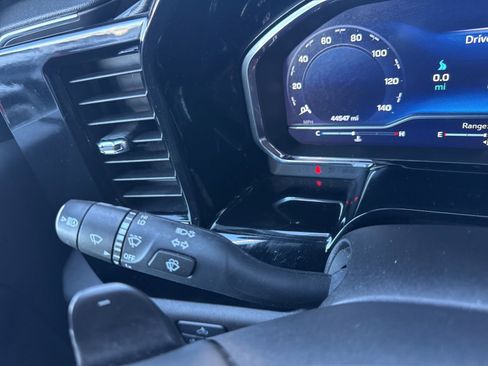 Used 2023 Chevrolet Silverado 1500 LT image 34