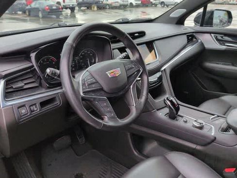 Used 2023 Cadillac XT5 Premium Luxury AWD/4WD image 2
