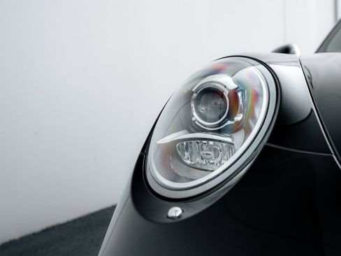 Used 2014 Porsche 911 Carrera image 16