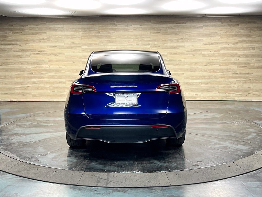 Used 2025 Tesla Model Y Long Range AWD/4WD image 18