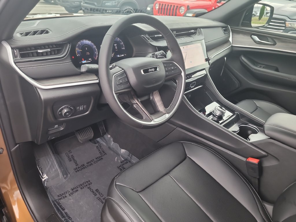 New 2027 Jeep Grand Cherokee Limited AWD/4WD image 21