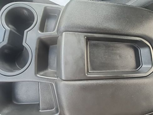 Used 2020 Chevrolet Silverado 2500 LT w/ Z71 Off-Road Package image 23