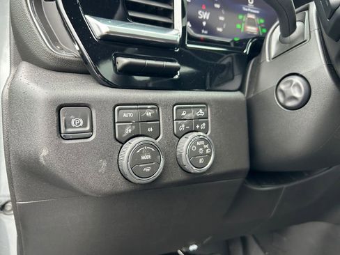 New 2026 Chevrolet Silverado 1500 High Country AWD/4WD image 23