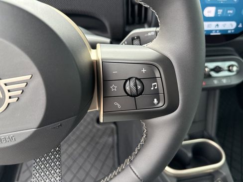 Used 2025 MINI Cooper S image 22