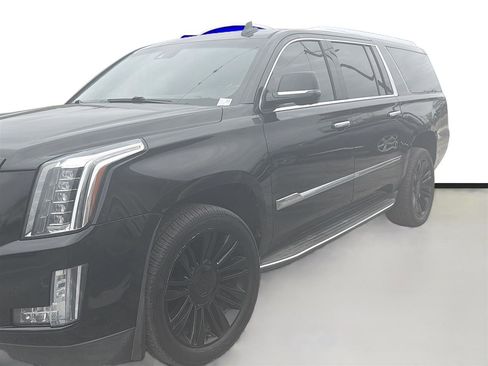 Used 2016 Cadillac Escalade ESV Platinum image 3