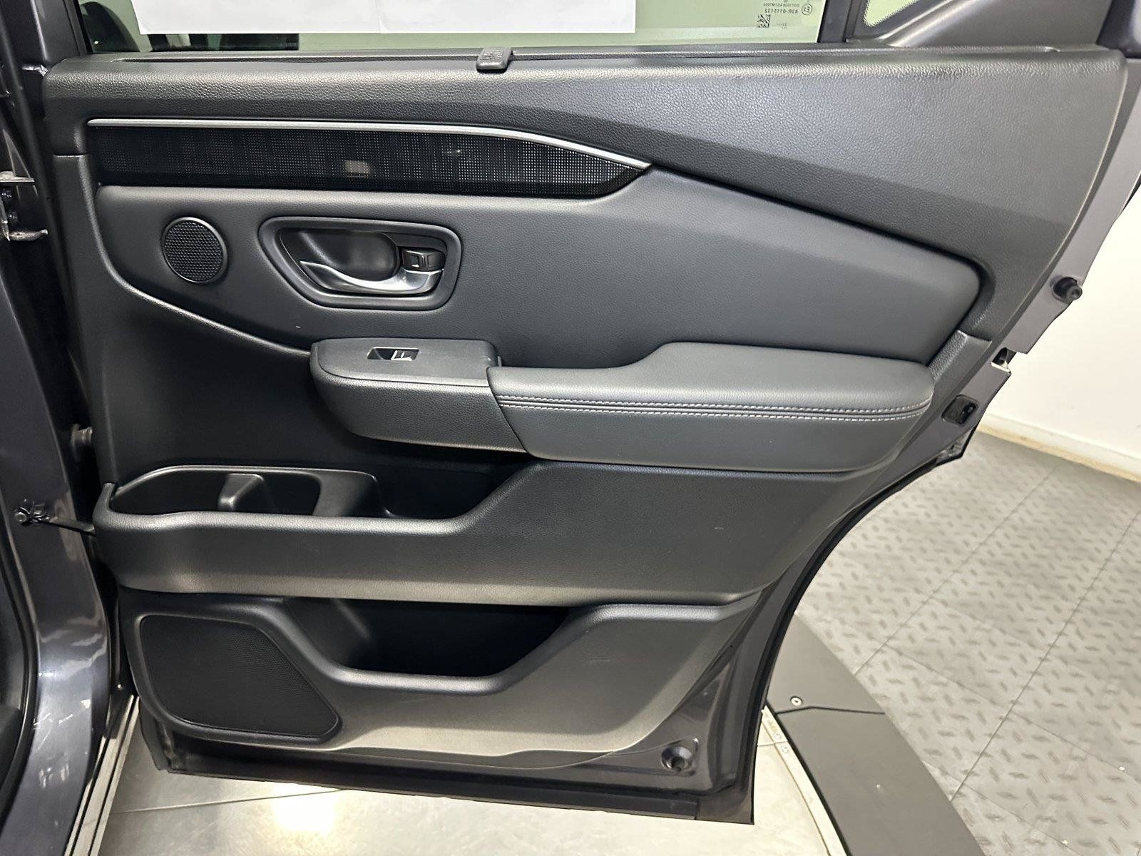 Certified 2024 Honda Pilot Elite image 34