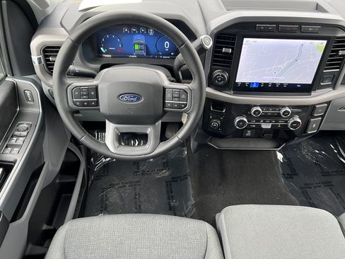 Used 2024 Ford F150 XLT AWD/4WD image 30