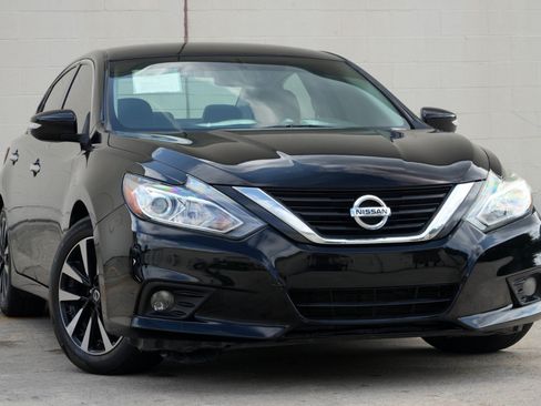 Used 2018 Nissan Altima 2.5 SL FWD image 2