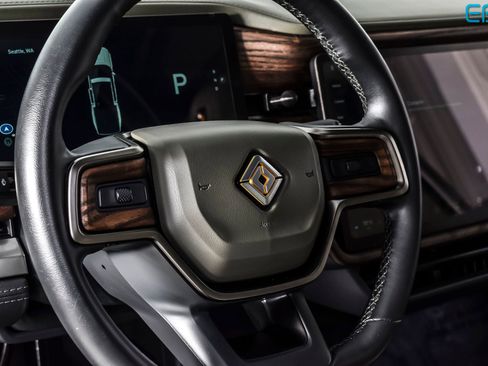 Used 2022 Rivian R1T Adventure AWD/4WD image 15