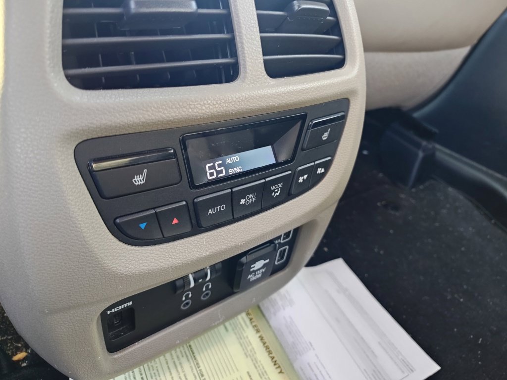 Used 2021 Honda Pilot Elite image 12
