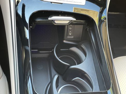 New 2026 Mercedes-Benz GLC 300 image 32