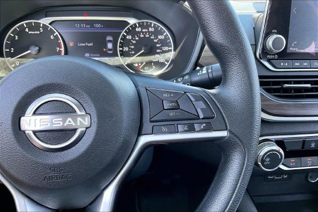 Certified 2024 Nissan Altima 2.5 SV FWD image 19