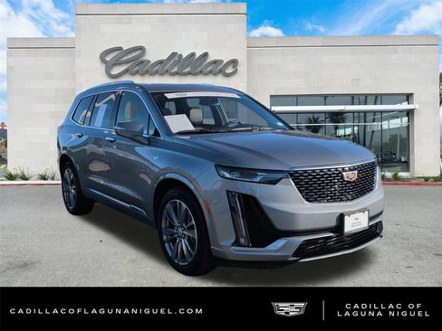 Certified 2025 Cadillac XT6 Premium Luxury image 3