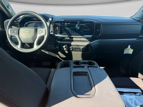 Used 2025 Chevrolet Silverado 1500 LT RWD image 14