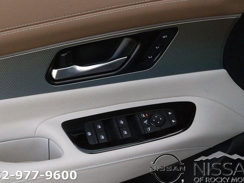 New 2026 Nissan Murano Platinum w/ Cargo Package AWD/4WD image 12