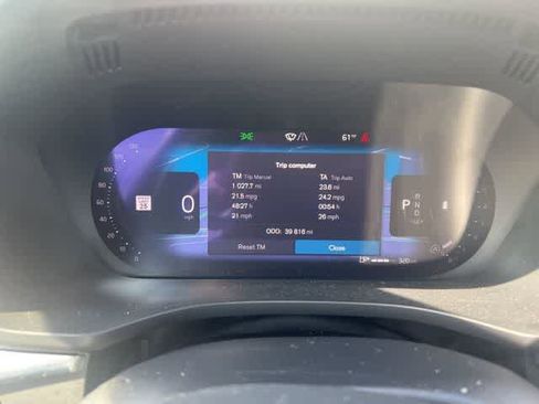 Used 2022 Volvo XC60 B5 Momentum image 14