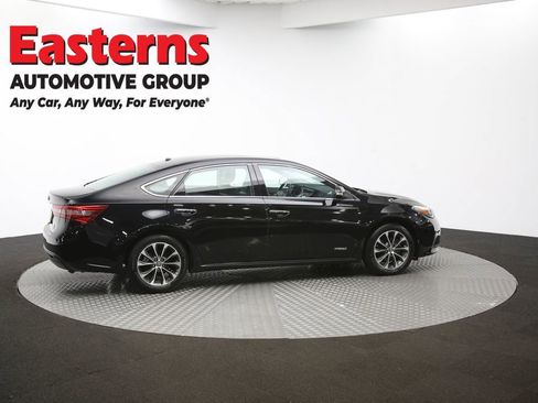 Used 2018 Toyota Avalon Limited image 42