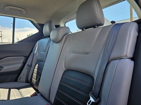 Used 2023 Nissan Kicks SR w/ SR Premium Package FWD image 20
