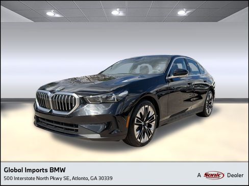 Used 2026 BMW 530i RWD image 1